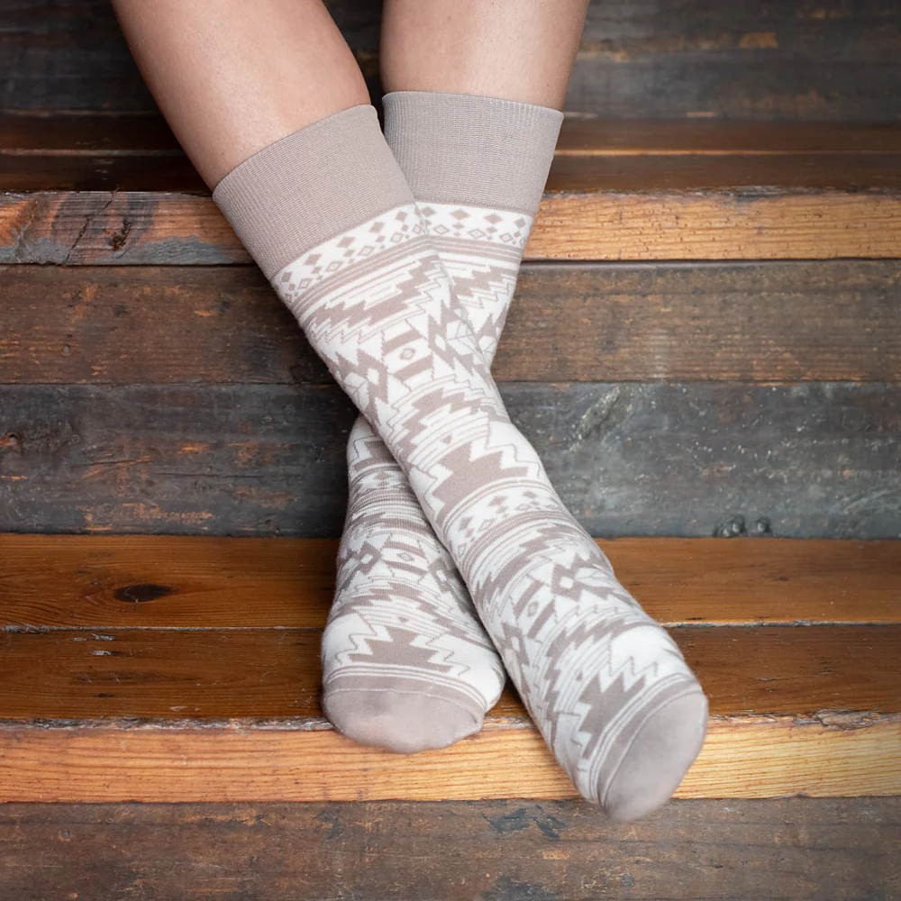 Yellowstone White Aztec Logo Socks - Image 2