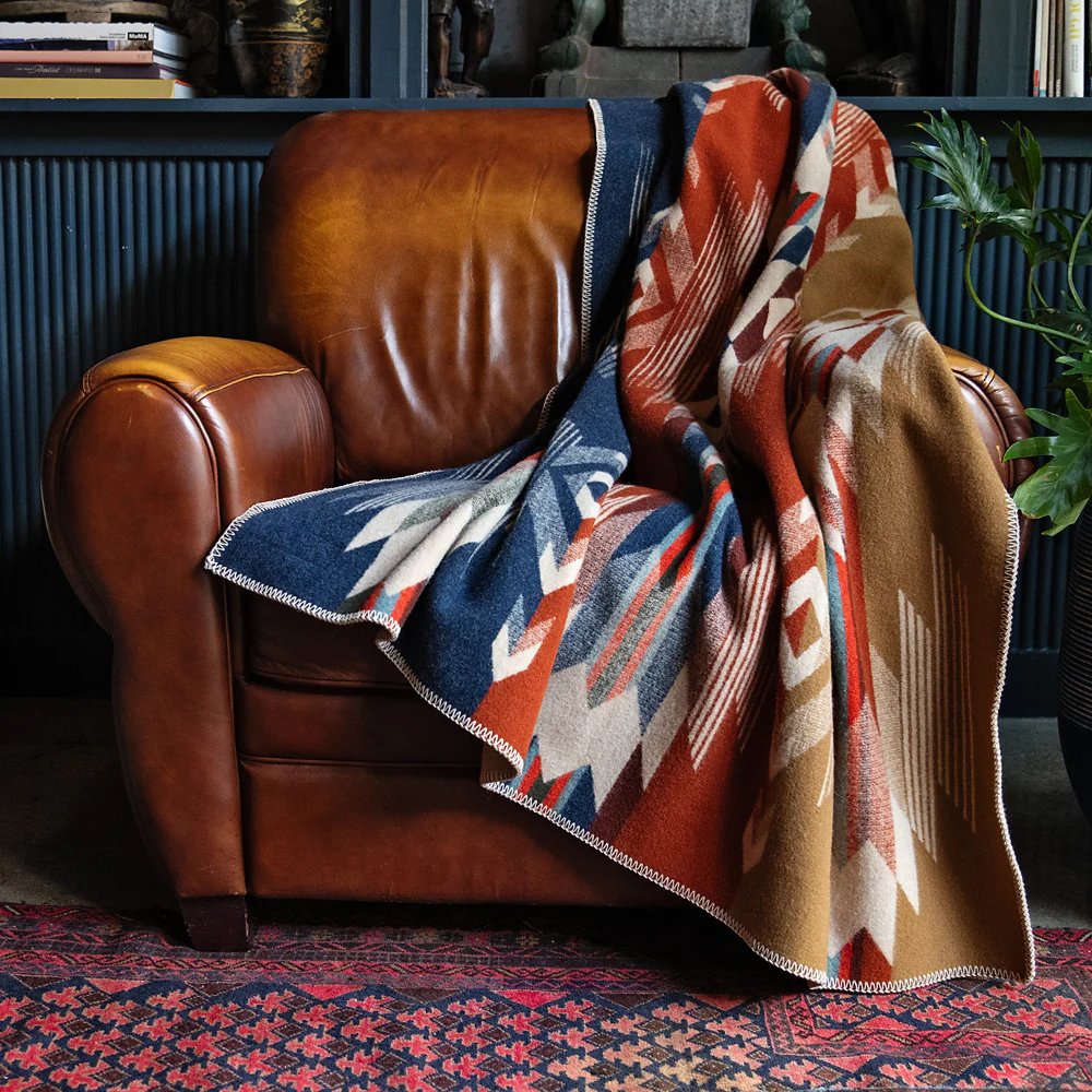 Yellowstone x Pendleton Exclusive Wool Blanket - Image 11