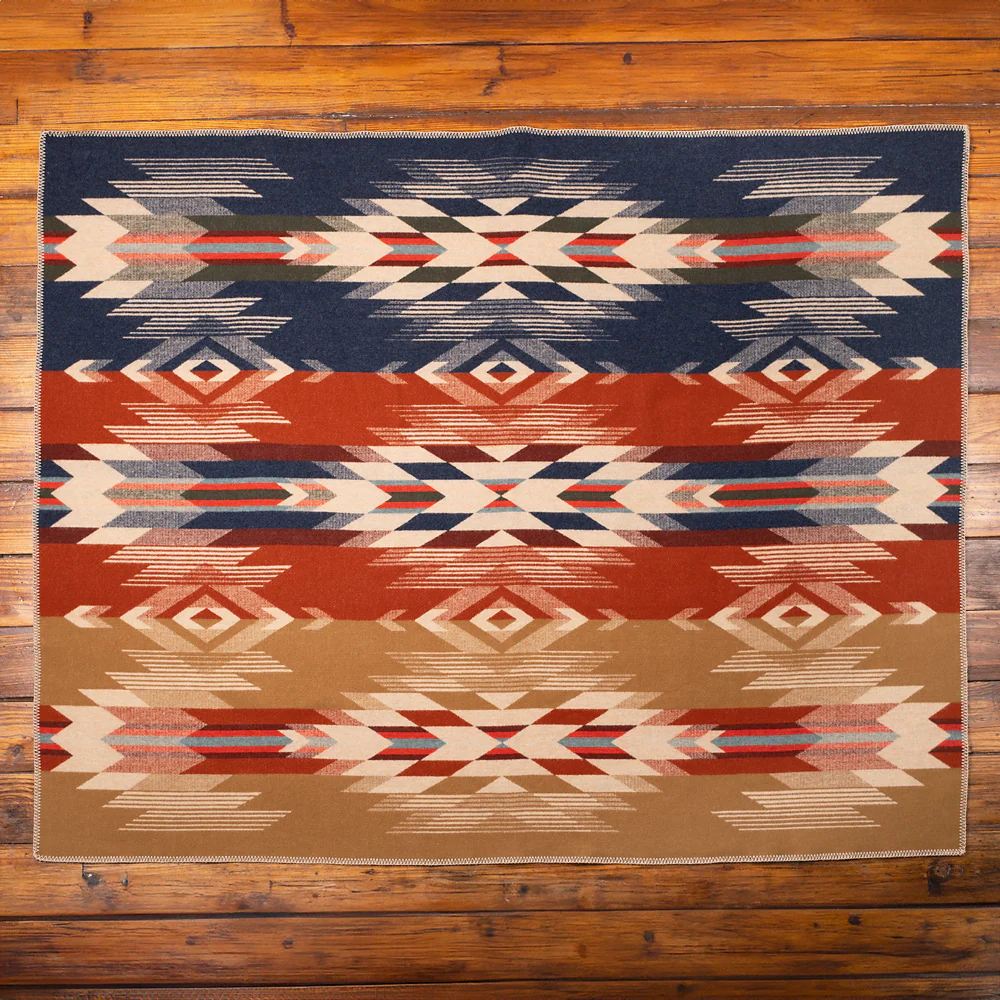 Yellowstone x Pendleton Exclusive Wool Blanket - Image 9